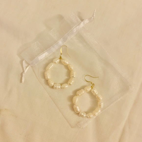 Freshwater Pearl Hoop Earrings - Picture 2 of 3